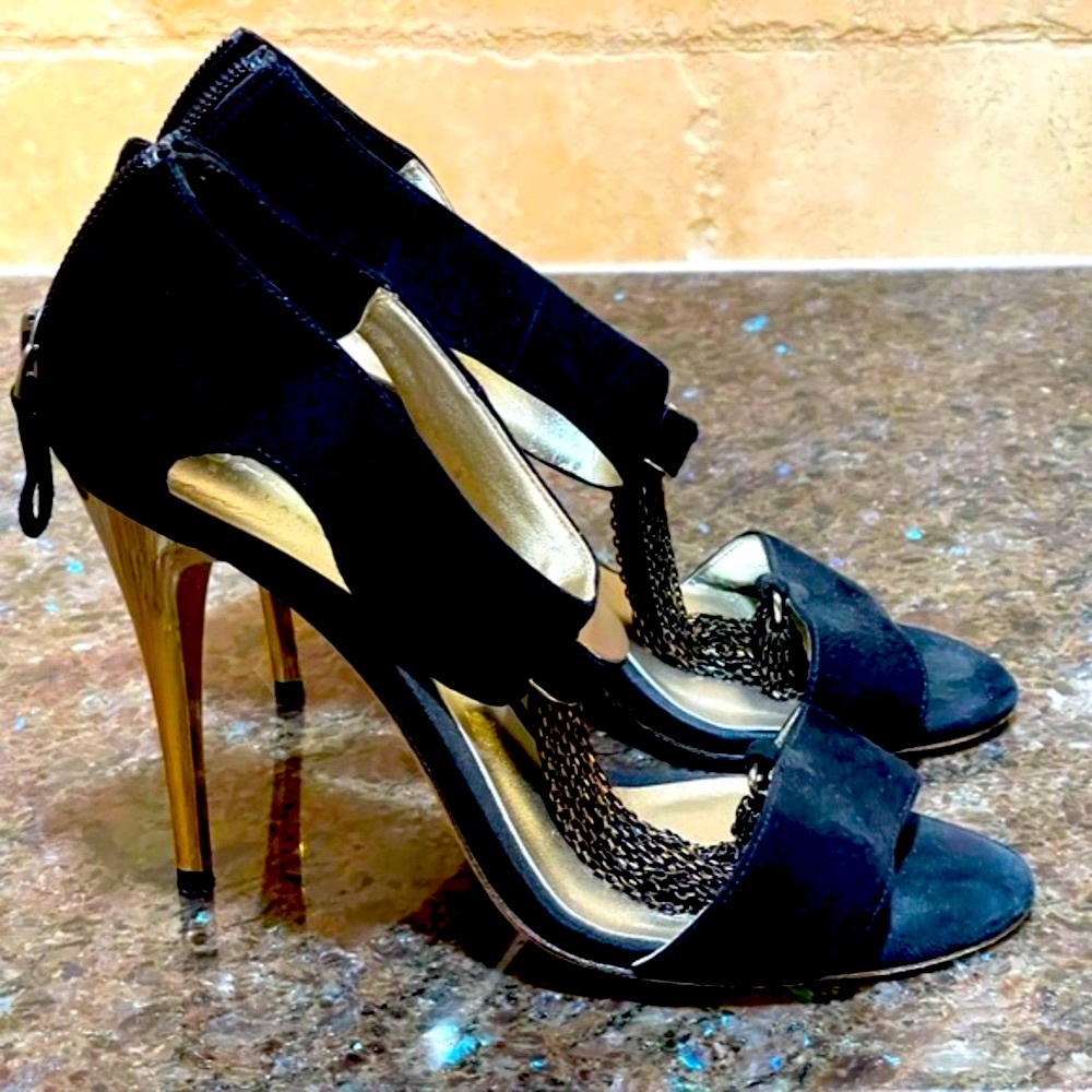 Bourne England heels